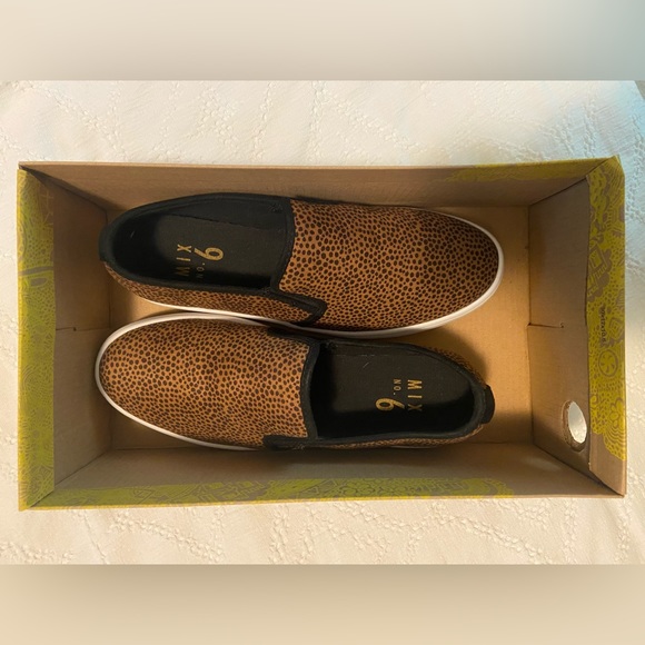 Mix No. 6 Animal Print Fraycia Slip On Sneakers - Picture 2 of 2